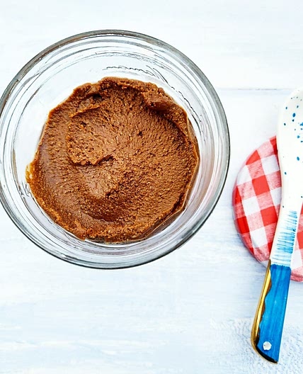 Vegan Chocolate Peanut Butter Spread from Scratch