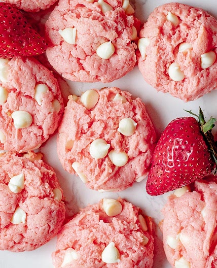 Strawberry Cheesecake Cookies