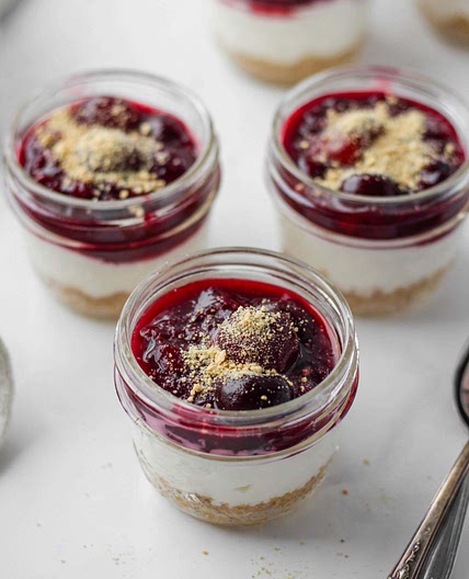 Healthy No Bake Cheesecake in a Jar