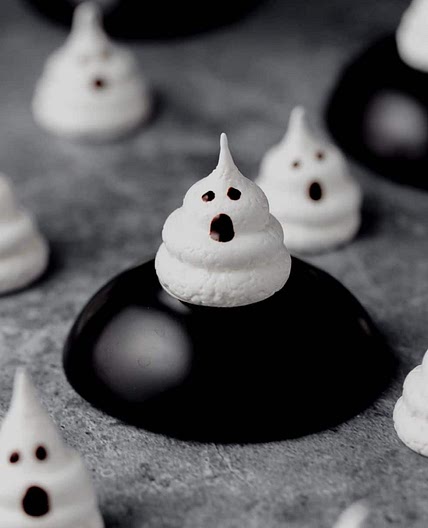 Ghost Meringues