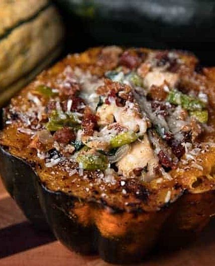 Healthy Chicken and Mushroom Stuffed Acorn Squash
