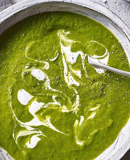 Leek, pea and mint soup