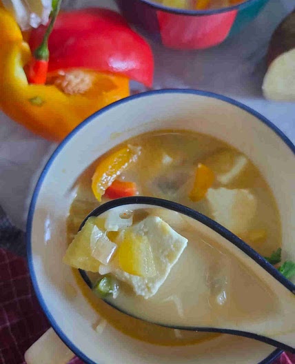 Easy Thai Vegetable Soup with Coconut Milk