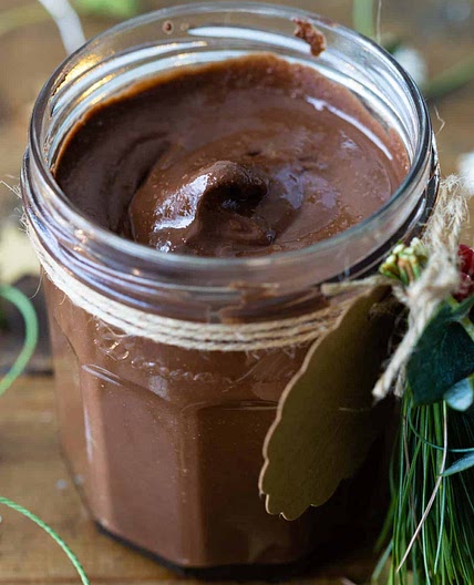 2-Ingredient Chocolate Spread