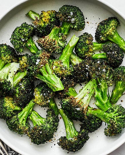 Air Fryer Broccoli (So Easy!)