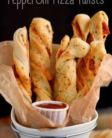 Pepperoni Pizza Twists