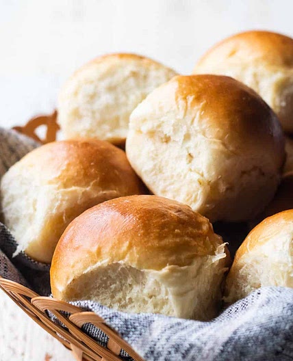 Soft Homemade Dinner Rolls
