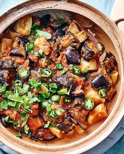 Roast aubergine and potato curry
