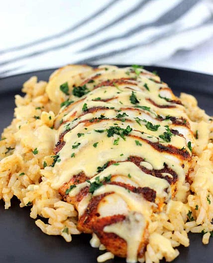 Mexican Chicken with Cheese Sauce