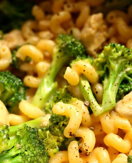 Instant Pot Broccoli Chicken Mac and Cheese