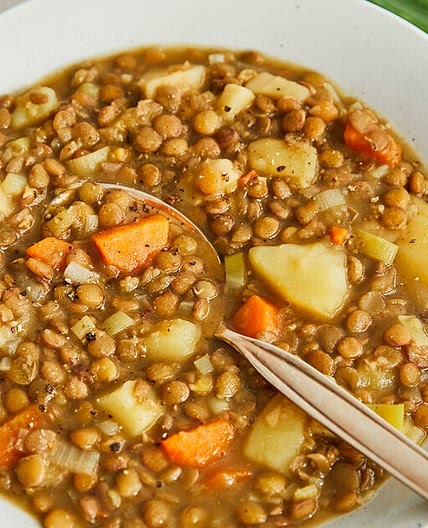 Vegetarischer Linseneintopf – SO lecker & einfach