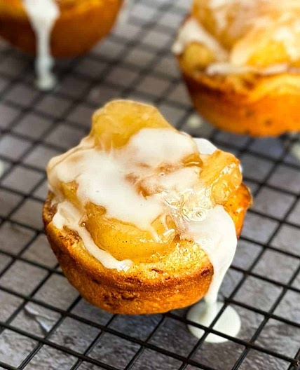 Easy 2 Ingredient Cinnamon Apple Pie Cups