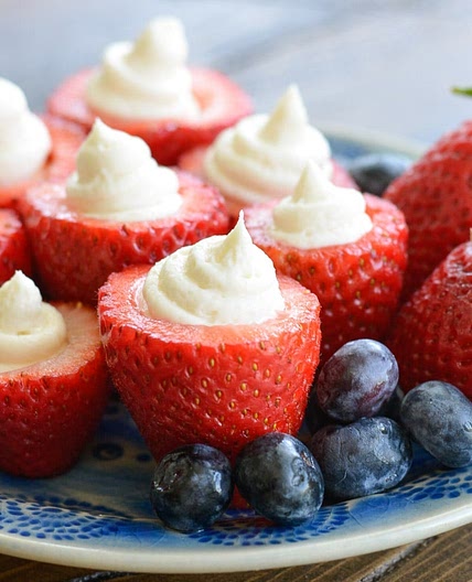 Cheesecake Stuffed Strawberries (low carb + keto)