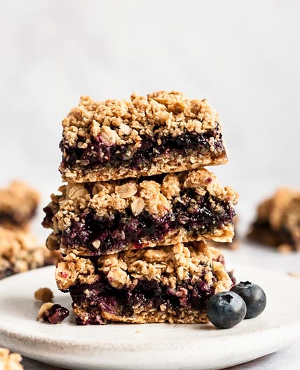 Blueberry Pie Bars with Oatmeal Crumble (vegan and gluten free!)
