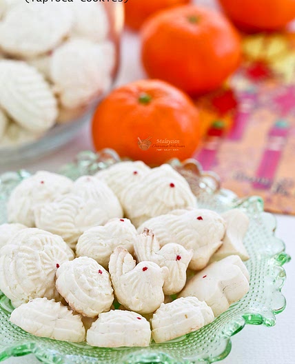 Kuih Bangkit (Tapioca Cookies)