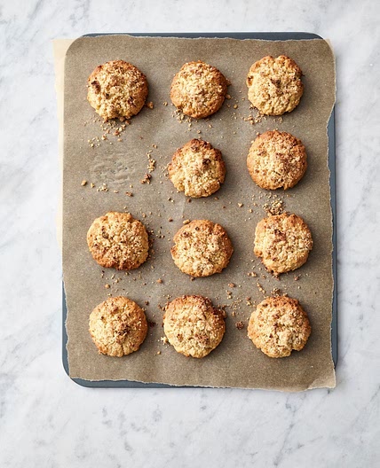 Apple crumble cookies
