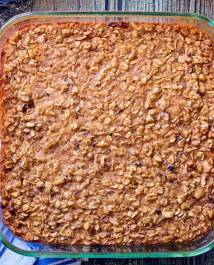 Banana Bread Baked Oatmeal