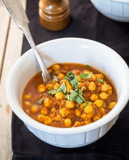 Sirtfood-Friendly Chickpea Curry