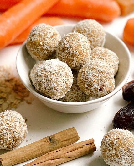 Carrot cake bliss balls recipe