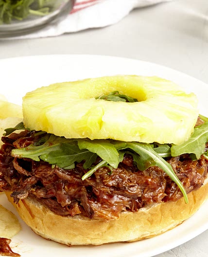 Slow Cooker Hawaiian Pulled Pork Sandwiches