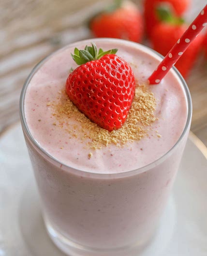Strawberry Cheesecake Smoothie Recipe