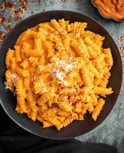 Ricotta Pesto Pasta with Roasted Red Pepper