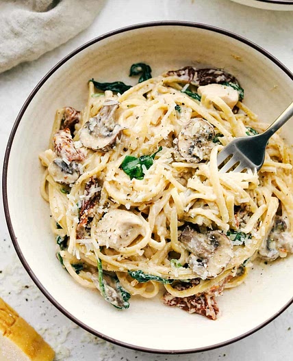 One Pot Creamy Chicken Mushroom Florentine