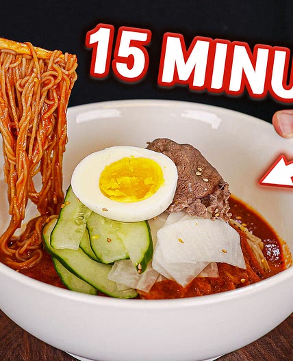 Bibim Naengmyeon (Korean Spicy Cold Noodles)