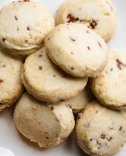 Maple Bacon Shortbread Cookies