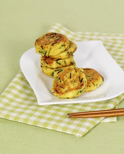 두부 부추전 만드는 법