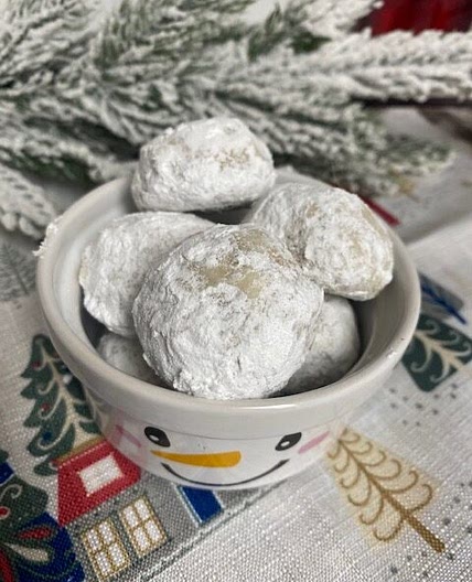 Christmas Snowball Cookies