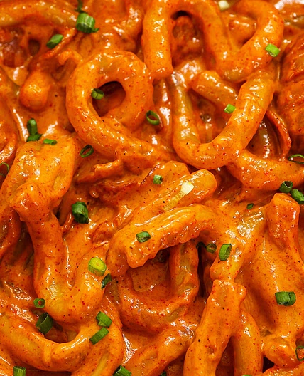 Rose Tteokbokki (Creamy Spicy Rice Cakes)