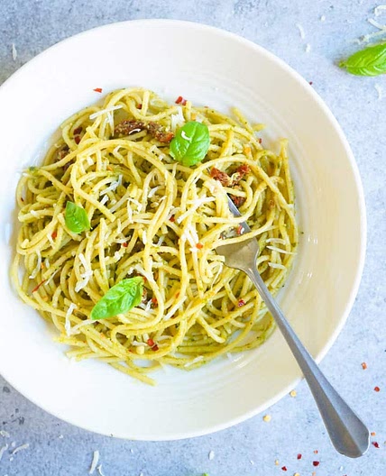 Instant Pot Pesto Pasta (Spaghetti with Pesto)