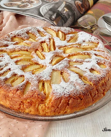 Easy apple and carrot cake