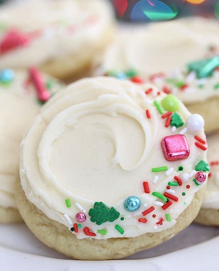 Big Soft Sugar Cookies