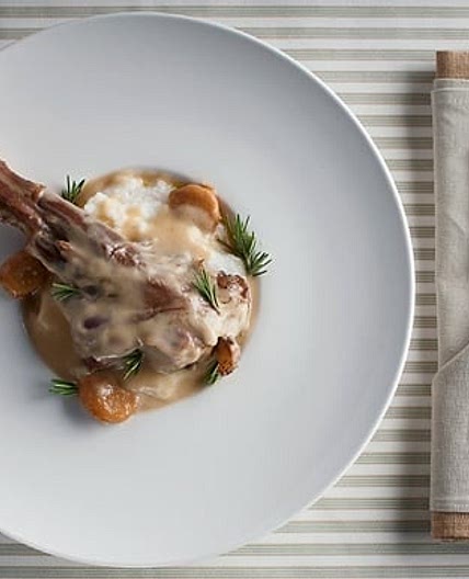 Braised Venison Shanks with Garlic