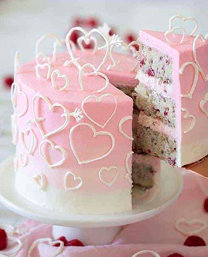 Valentine’s Raspberry Cake
