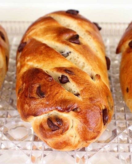 Viennoise au Chocolat (Vienna Bread with Chocolate)