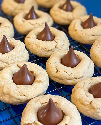 Peanut Butter Blossom Cookies