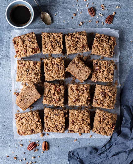 Vegan Banana Crumb Cake