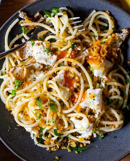 spaghetti pangrattato with crispy eggs