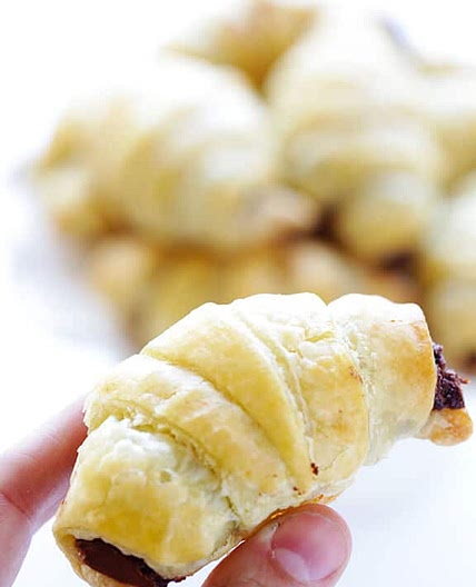 3-Ingredient Nutella Croissants