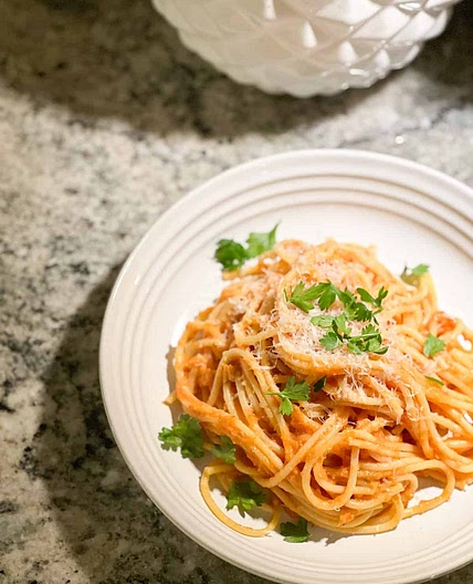 Tomato and Garlic Confit Pasta