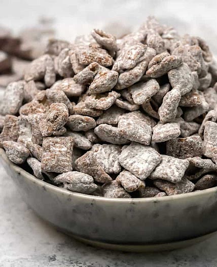 The BEST Muddy Buddies Recipe