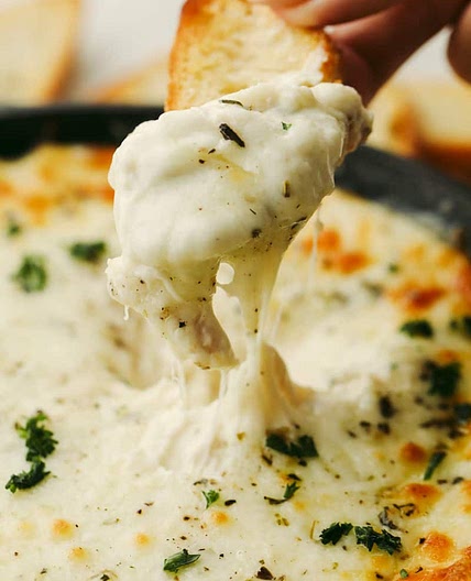 Creamy Chicken Alfredo Dip