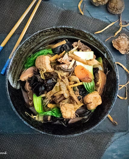 Buddha's Delight (Lo Han Jai, Vegan Chinese Braised Vegetables)