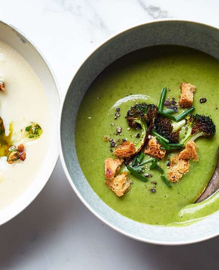 Broccoli-Spinach Soup with Crispy Broccoli Florets and Croutons