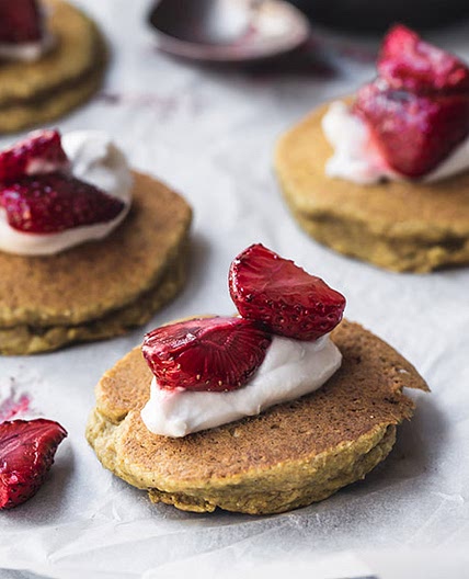 Coconut Gluten-Free Vegan Pancakes w Banana