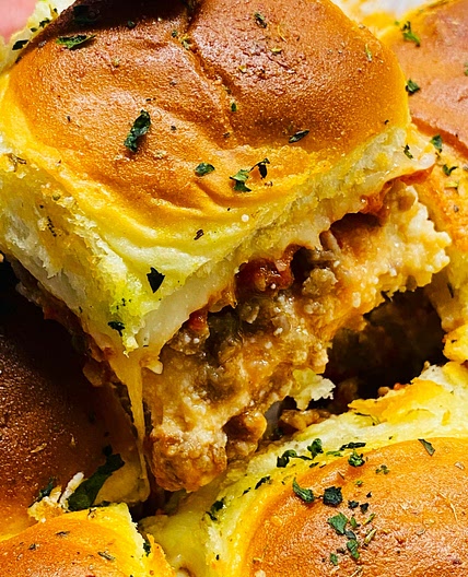 Cheesy Lasagna Sliders