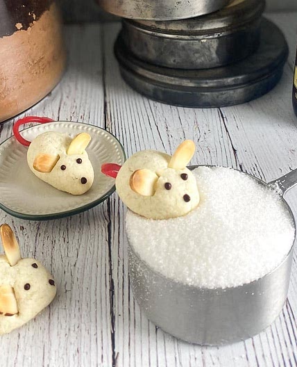 Low FODMAP Night Before Christmas Mice Cookies